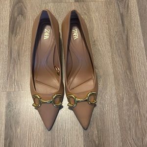 Zara heels like new! Only been worn once!